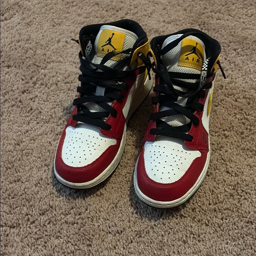 2022 Air Jordan 1 Mid SE GS Motorsport 6Y